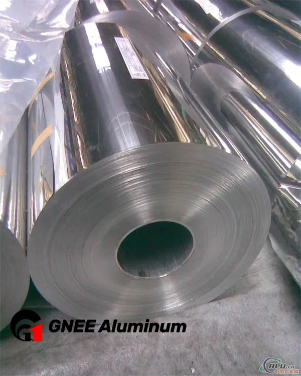 Silvery Aluminium Foil in Jumbo Roll